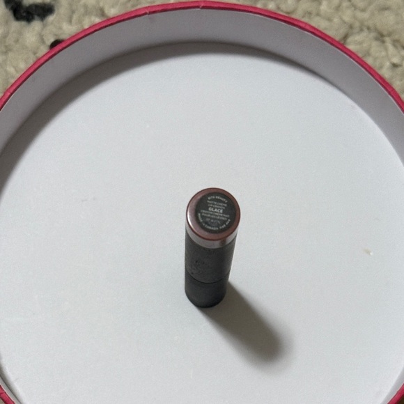 Bite Beauty Matte Crème Lip Crayon in GLACE - NEW - Picture 3 of 3